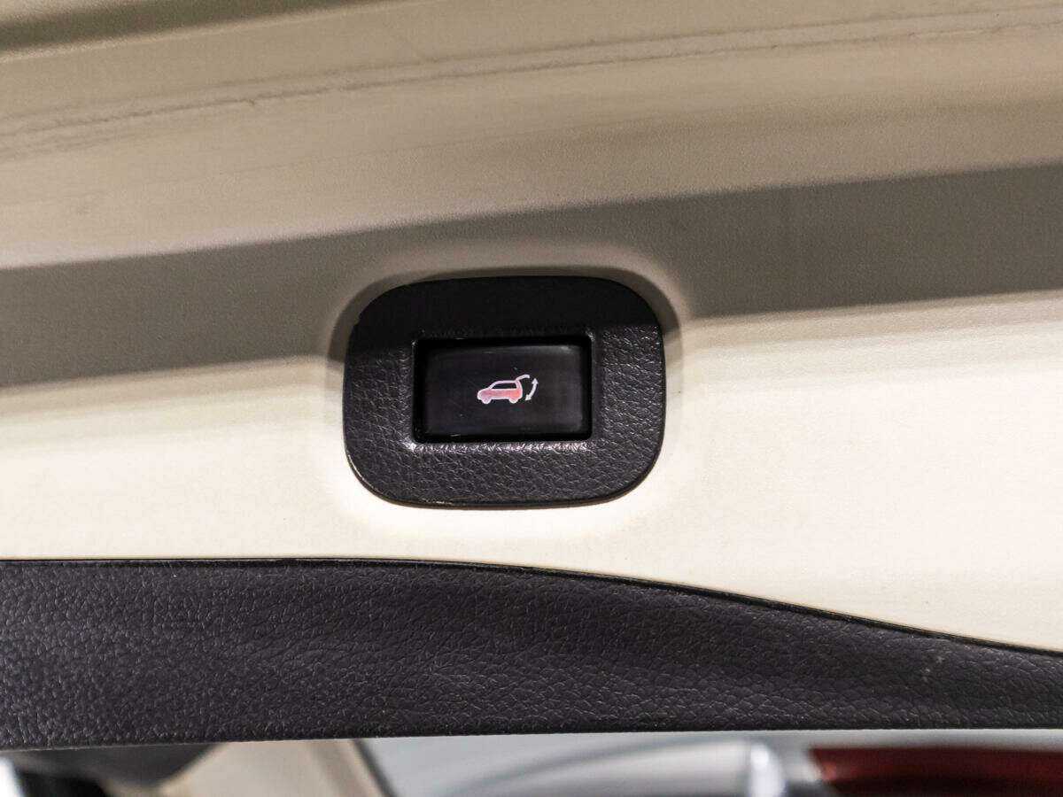 Б/У Ниссан Икс-Трейл 2016 года. Фото: #14