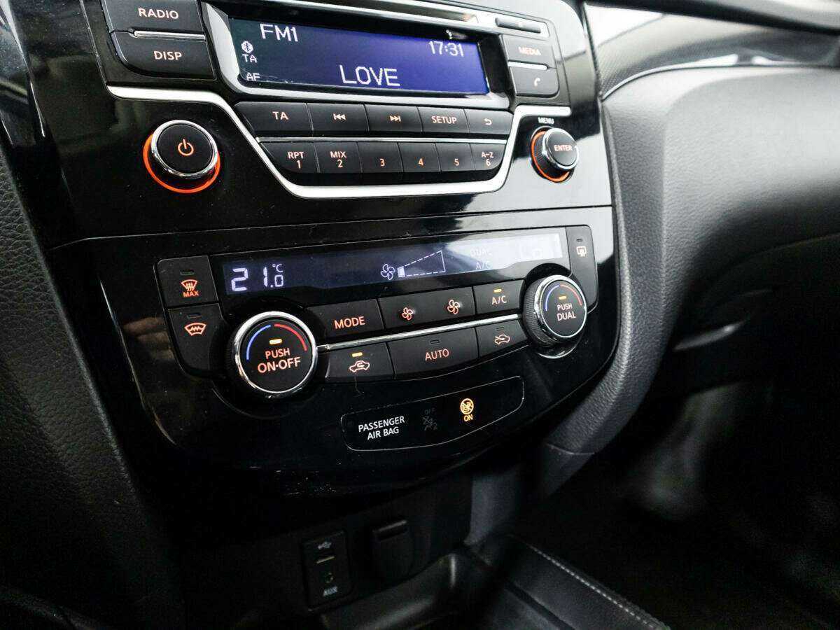 Б/У Ниссан Икс-Трейл 2016 года. Фото: #15