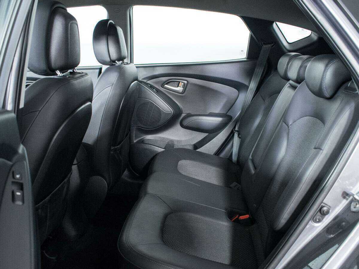 Б/У Хендай ай-икс35 2012 года. Фото: #9