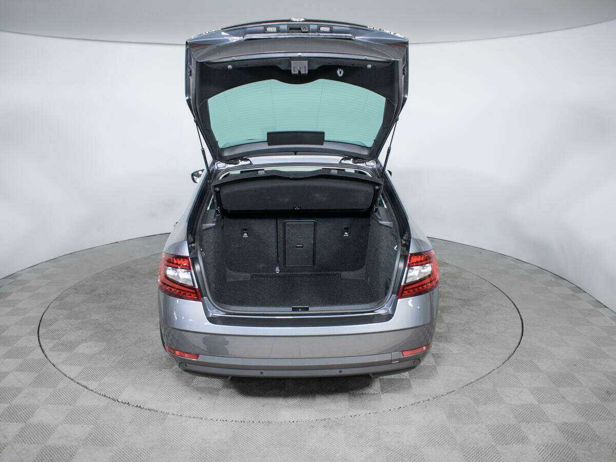 Б/У Шкода Октавия 2020 года. Фото: #18