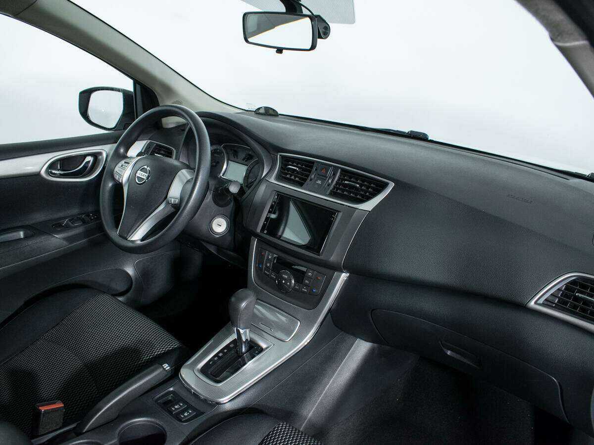 Б/У Ниссан Тиида 2015 года. Фото: #8