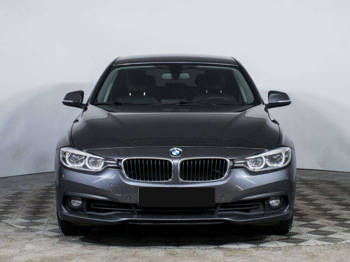 BMW 3 серии 2017 года с пробегом. Фото: #1