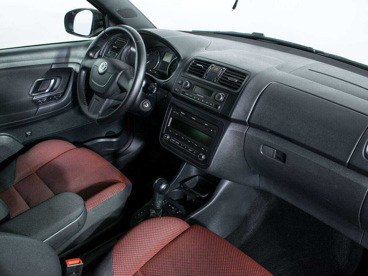 Skoda Fabia 2012 года с пробегом. Фото: #8