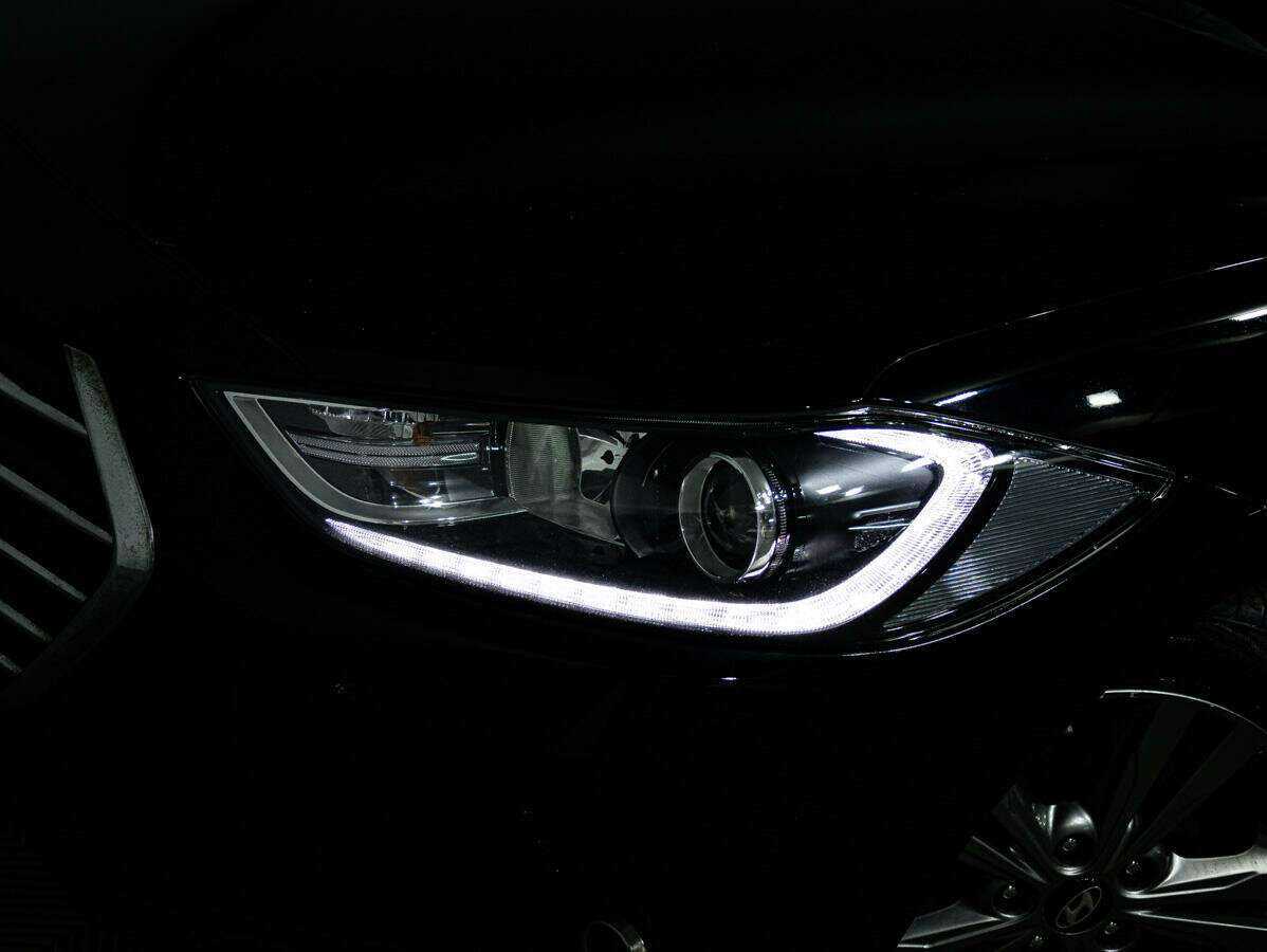 Б/У Хендай Елантра 2018 года. Фото: #18