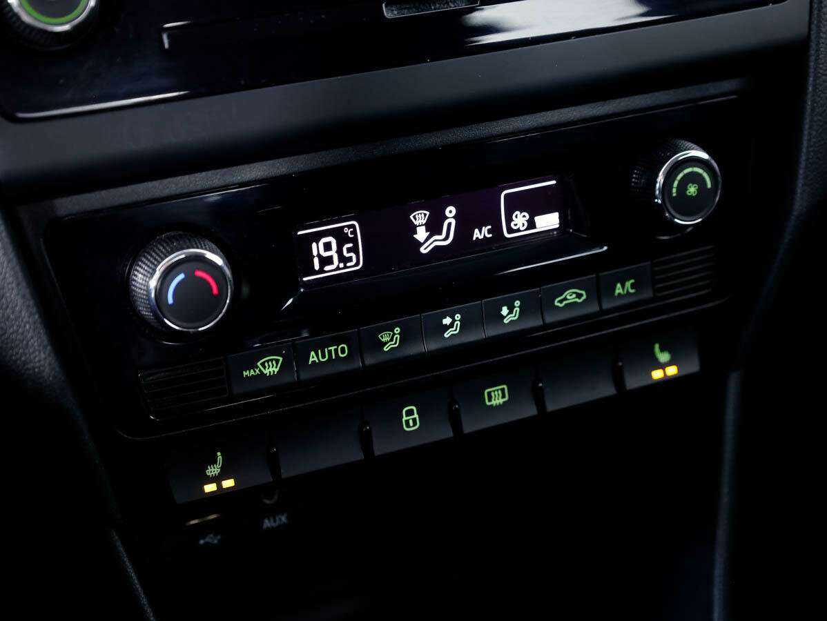 Б/У Шкода Рапид 2017 года. Фото: #13