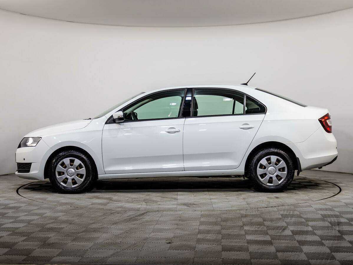 Б/У Шкода Рапид 2017 года. Фото: #6