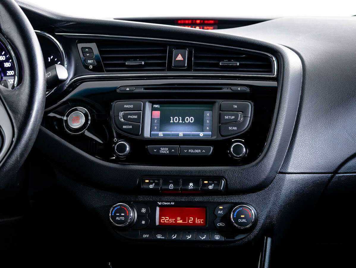 Б/У Киа Сид 2016 года. Фото: #16