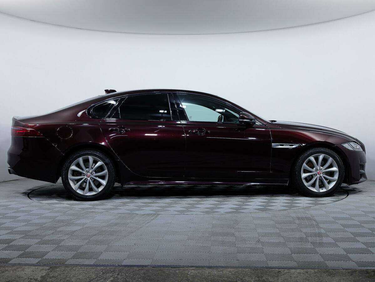 Jaguar XF 2017 года с пробегом. Фото: #3