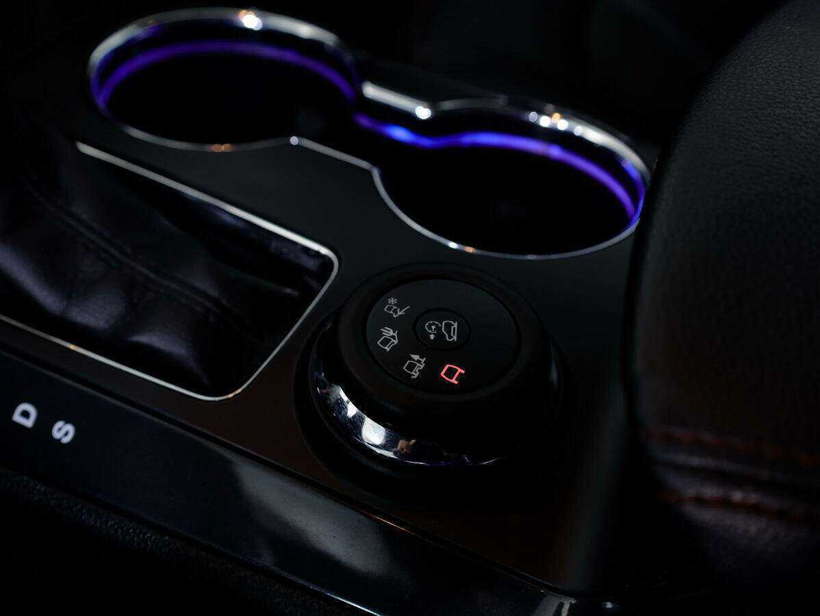 Ford Explorer 2015 года с пробегом. Фото: #18