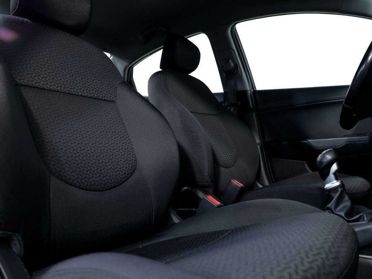 Б/У Киа Рио 2017 года. Фото: #12