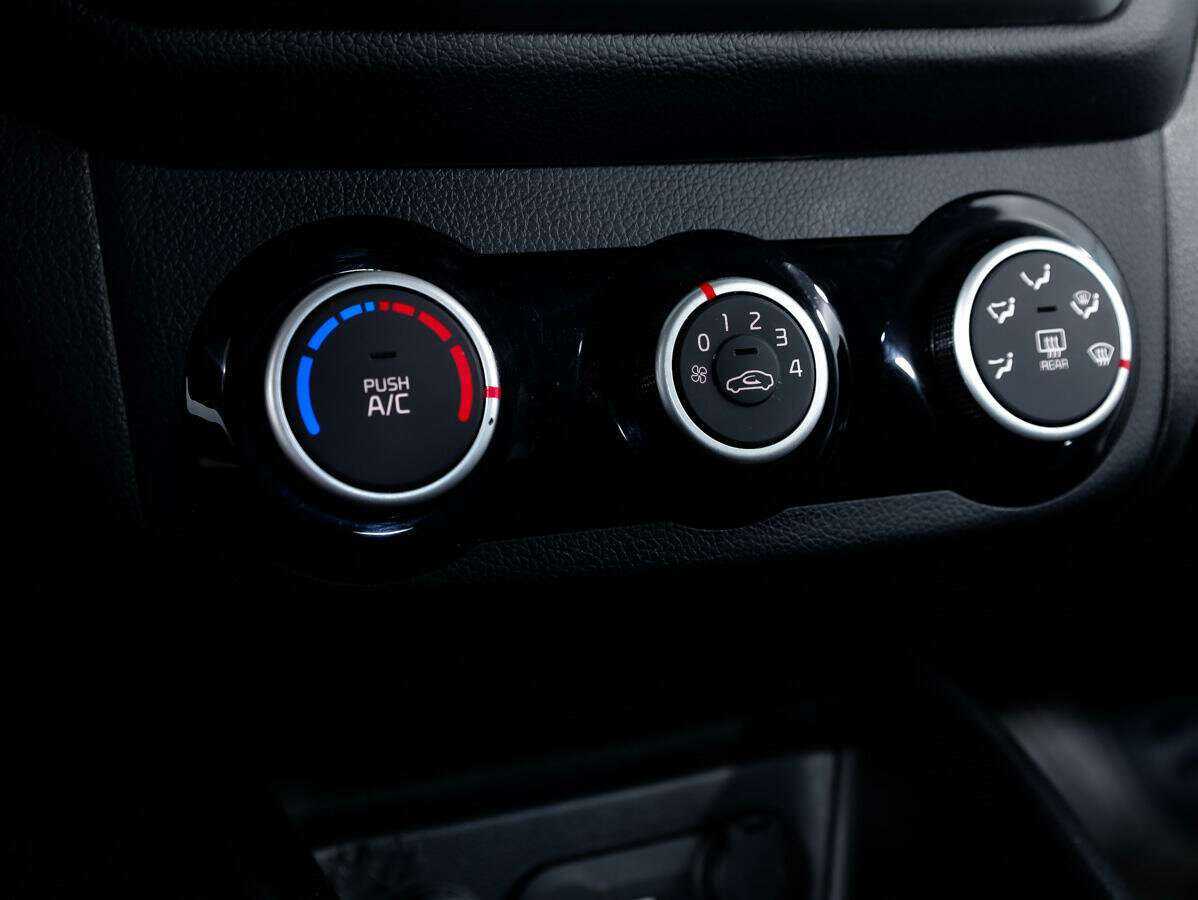 Б/У Киа Рио 2017 года. Фото: #15