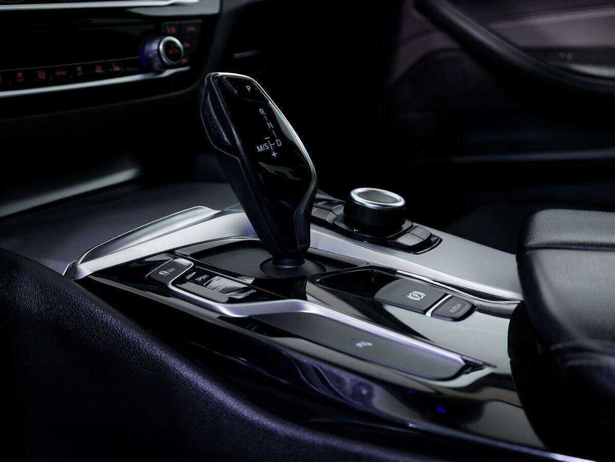 BMW 5 серии 2018 года с пробегом. Фото: #16