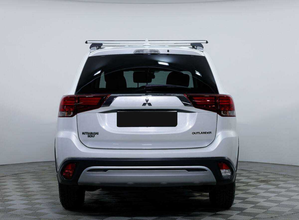 Mitsubishi Outlander 2018 года с пробегом. Фото: #5
