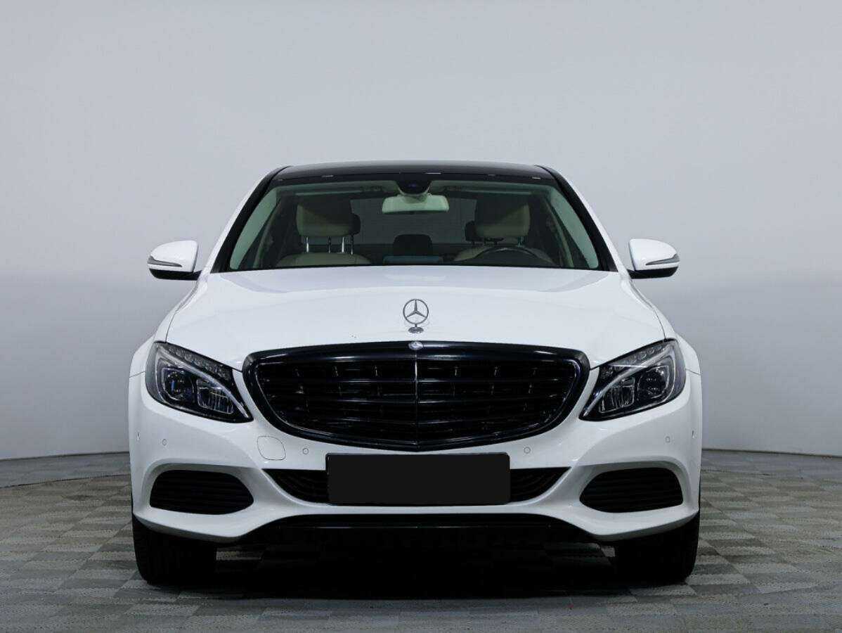 Mercedes-Benz C-Класс 2015 года с пробегом. Фото: #1