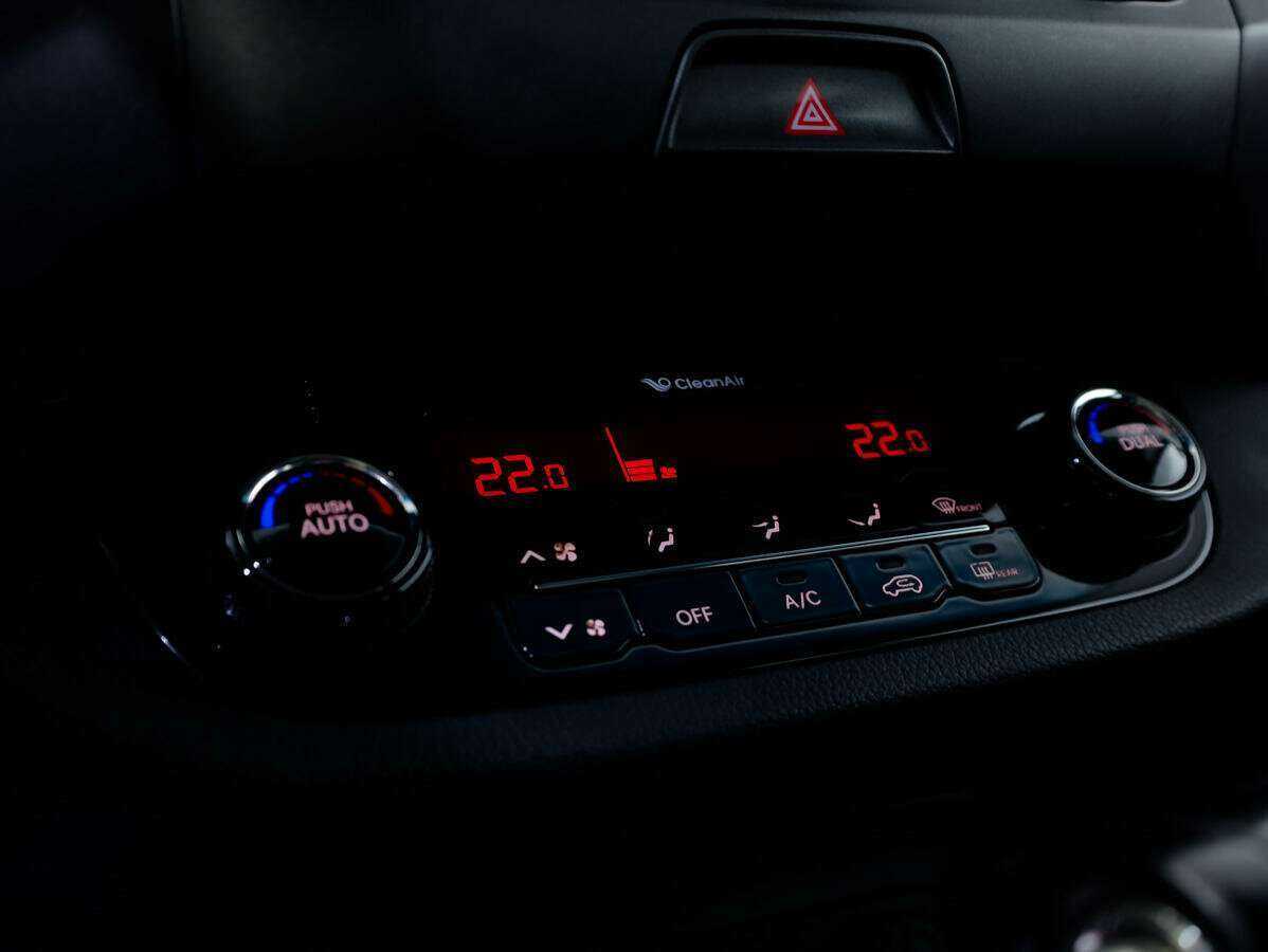 Б/У Киа Спортейдж 2014 года. Фото: #15