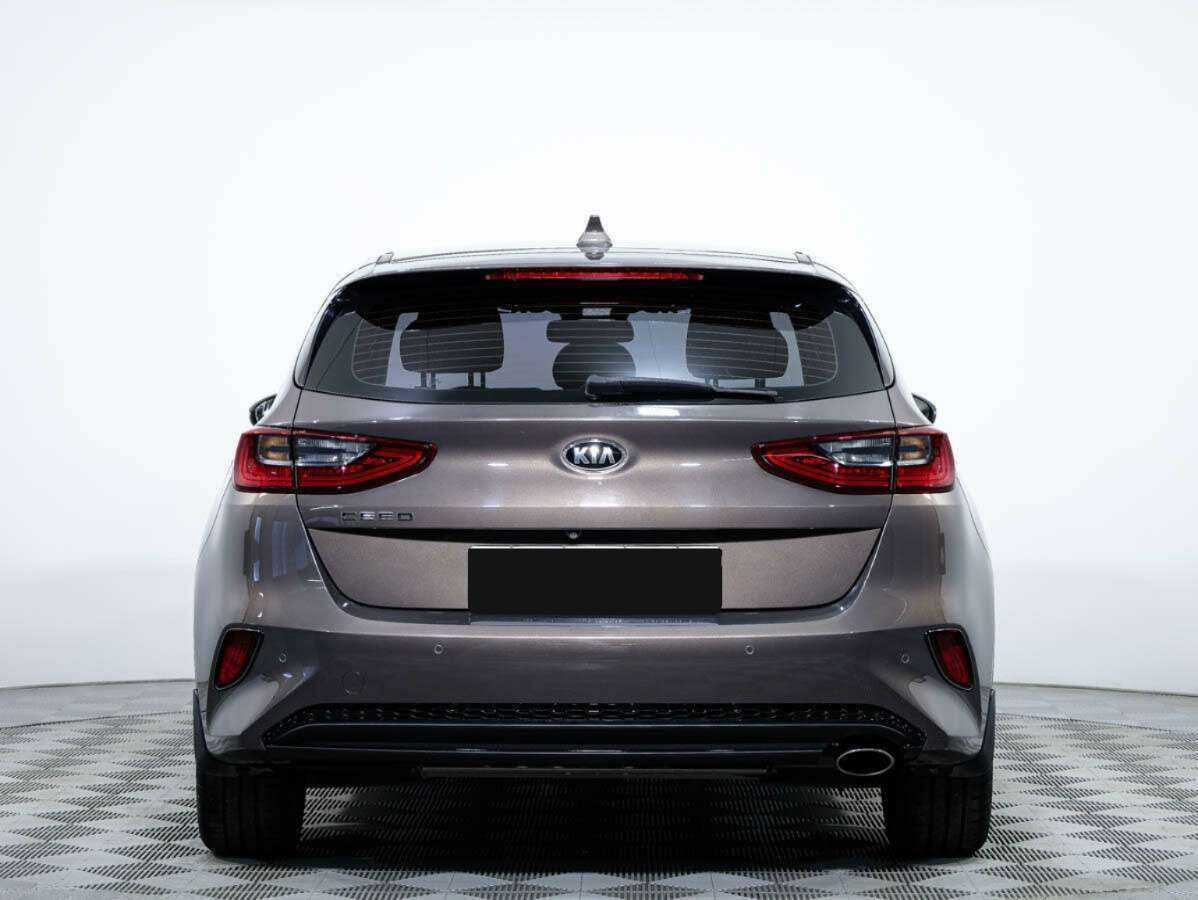 Kia Ceed 2020 года с пробегом. Фото: #4