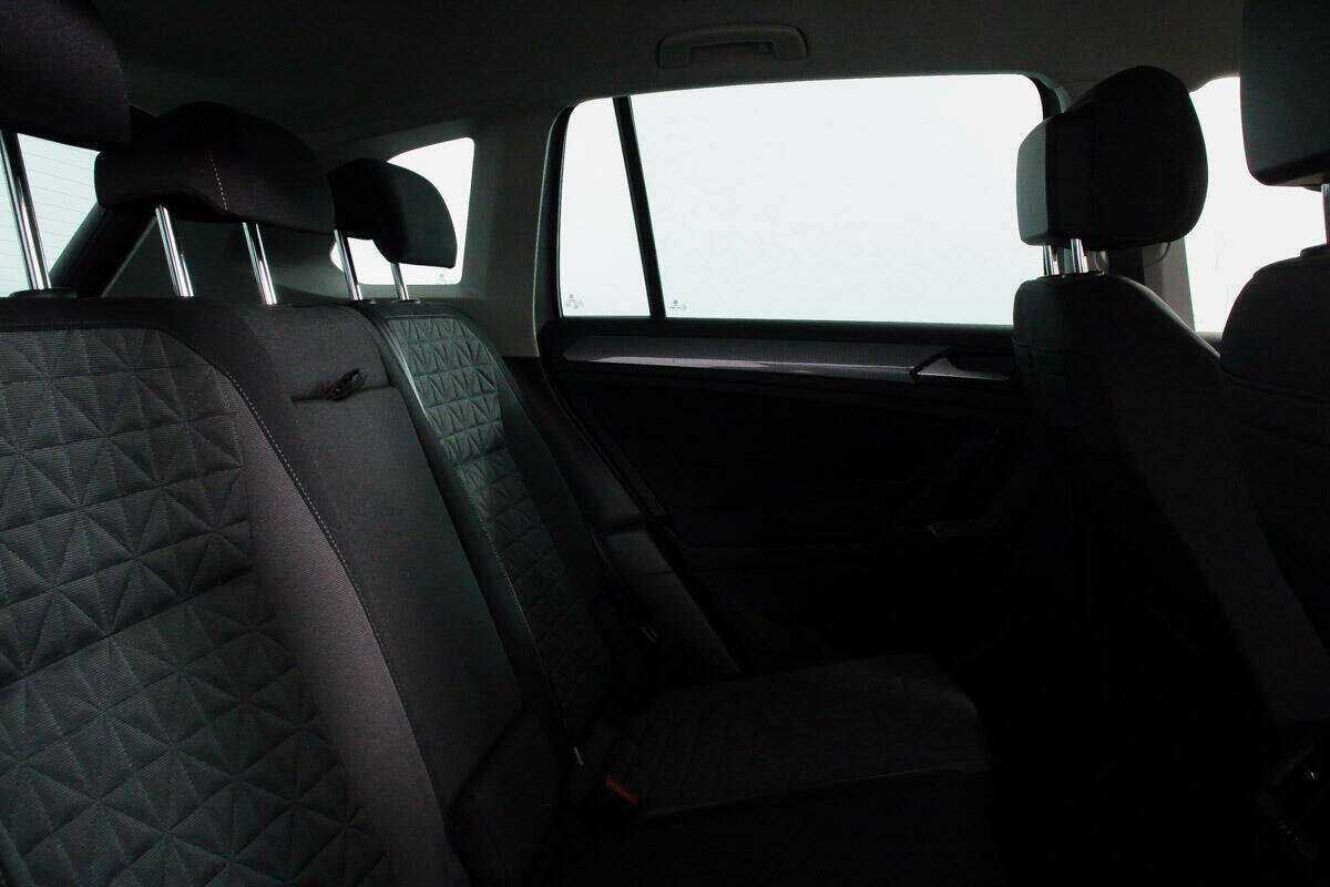 Volkswagen Tiguan 2021 года с пробегом. Фото: #8