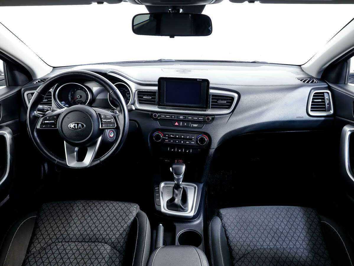 Б/У Киа Сид 2018 года. Фото: #8