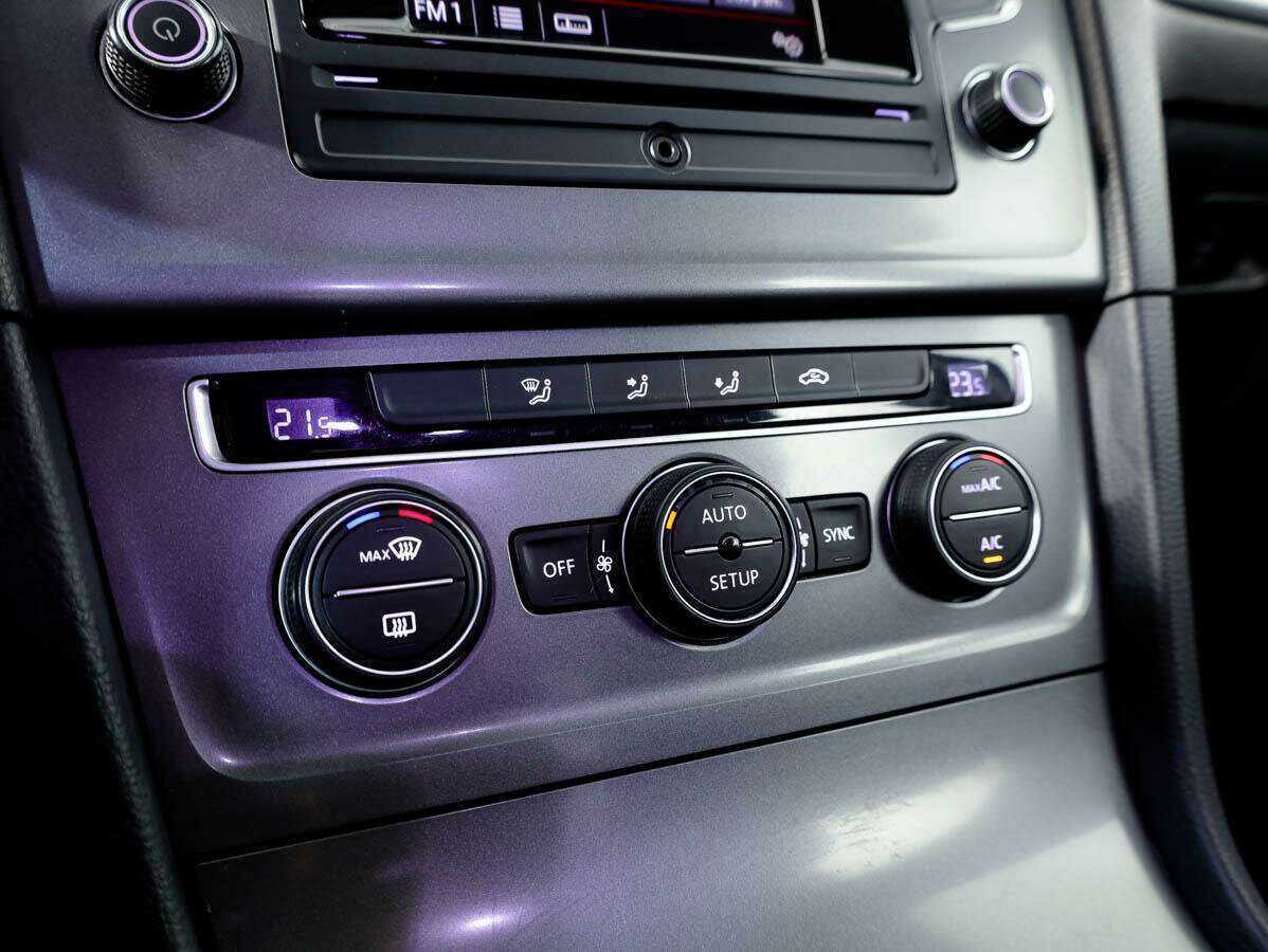 Б/У Фольксваген Гольф 2013 года. Фото: #13