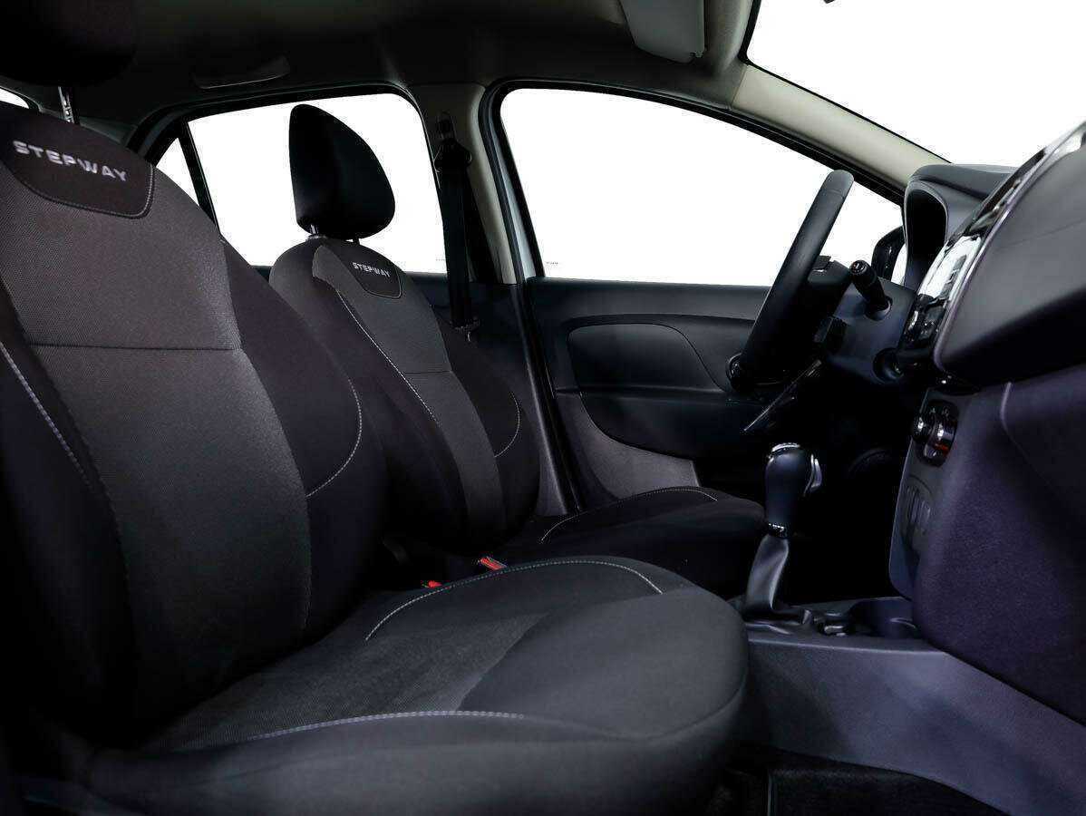 Б/У Рено Логан 2020 года. Фото: #10