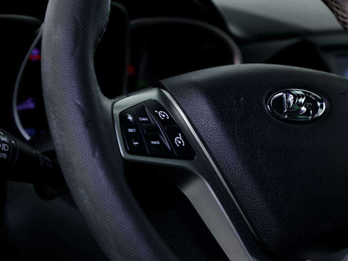 Б/У Лада (ВАЗ) Веста 2019 года. Фото: #18