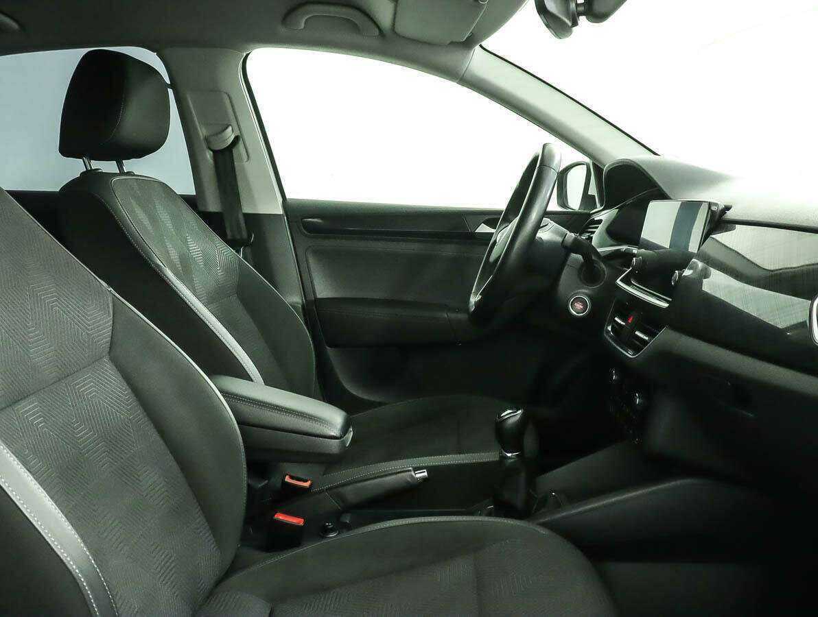 Б/У Фольксваген Поло 2021 года. Фото: #7