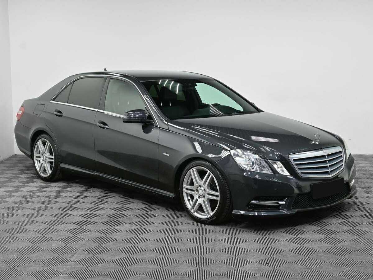 Mercedes-Benz E-Класс 2012 года с пробегом. Фото: #2