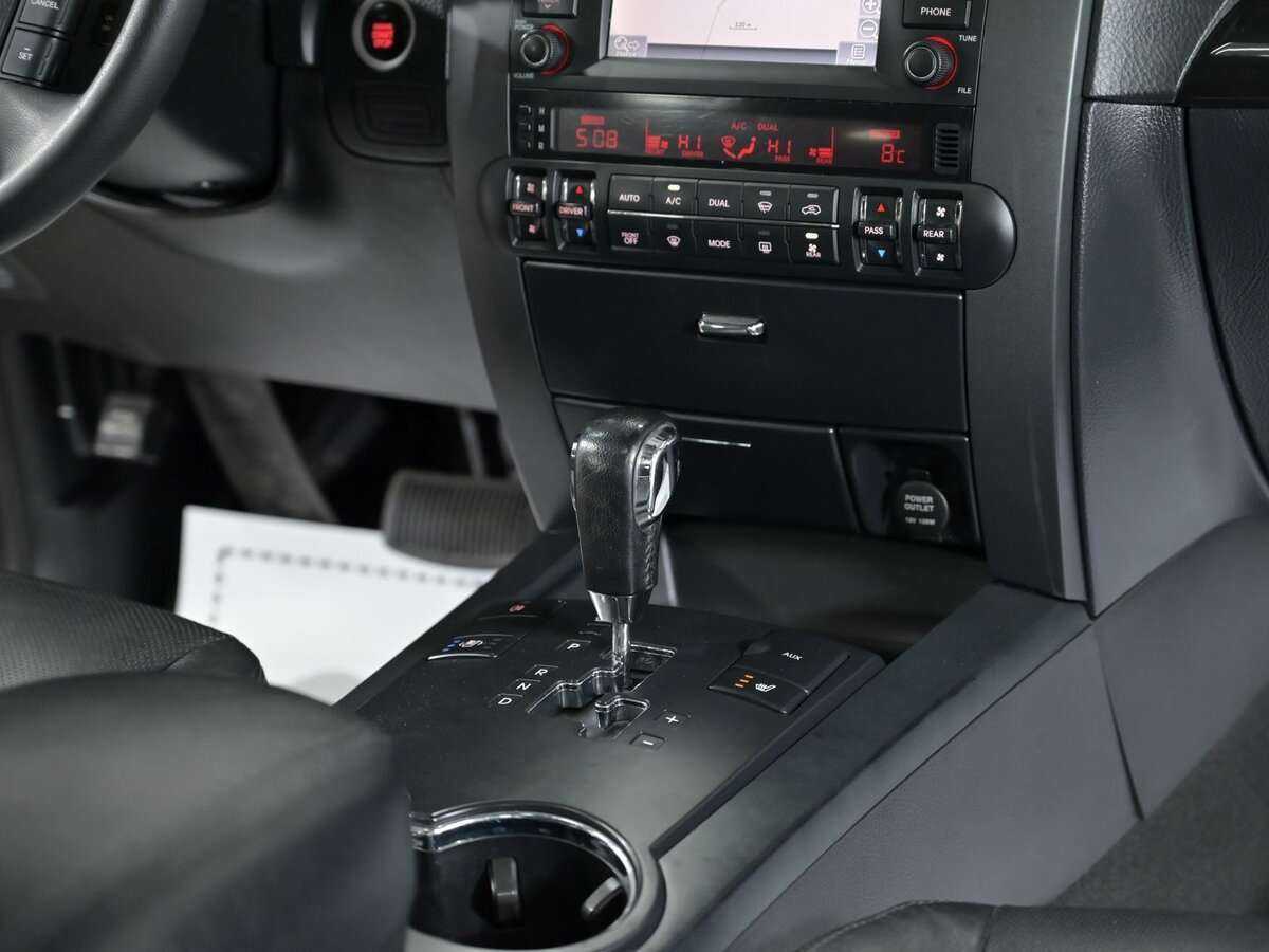 Kia Mohave 2012 года с пробегом. Фото: #11