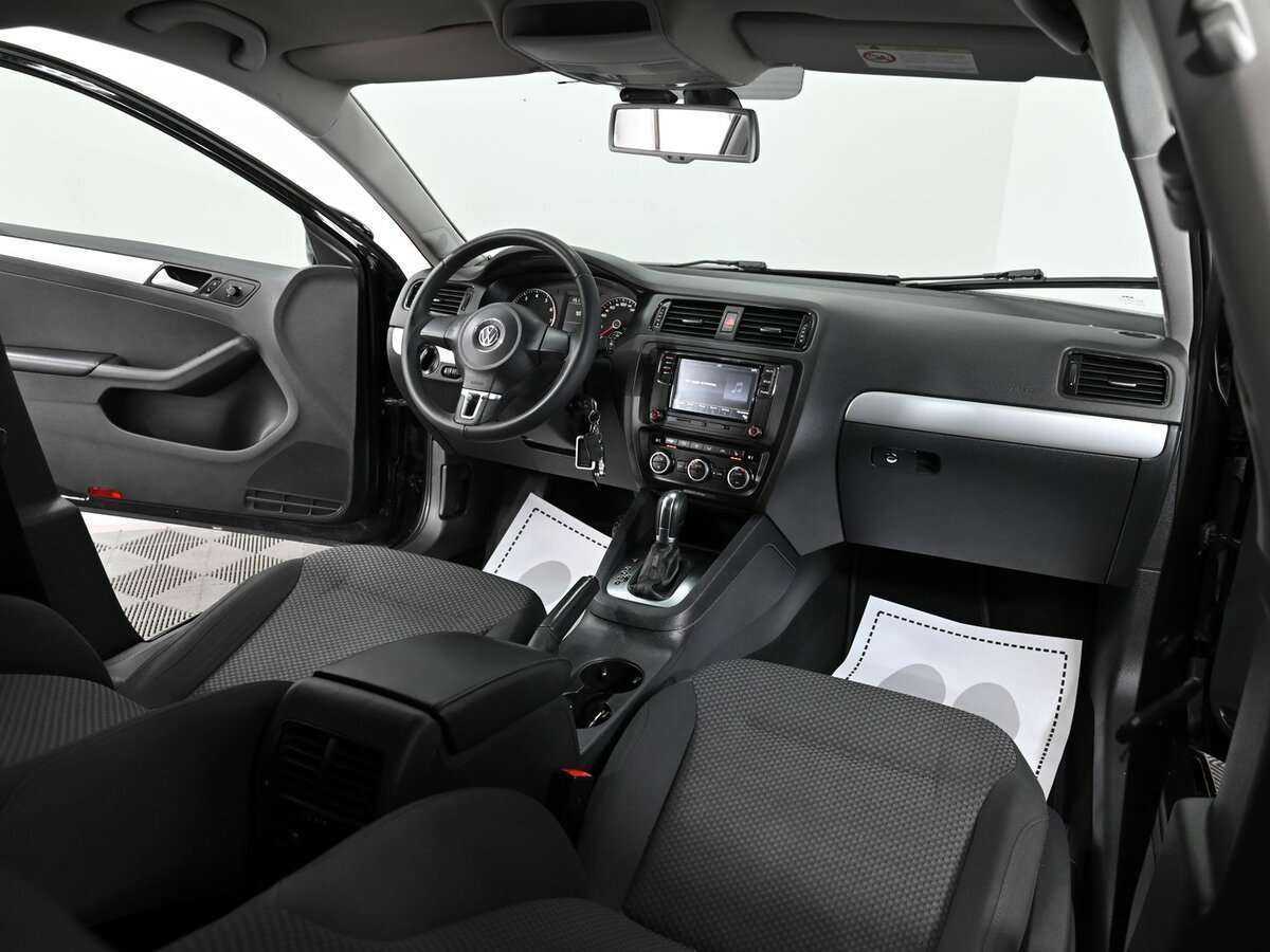 Б/У Фольксваген Джетта 2012 года. Фото: #4