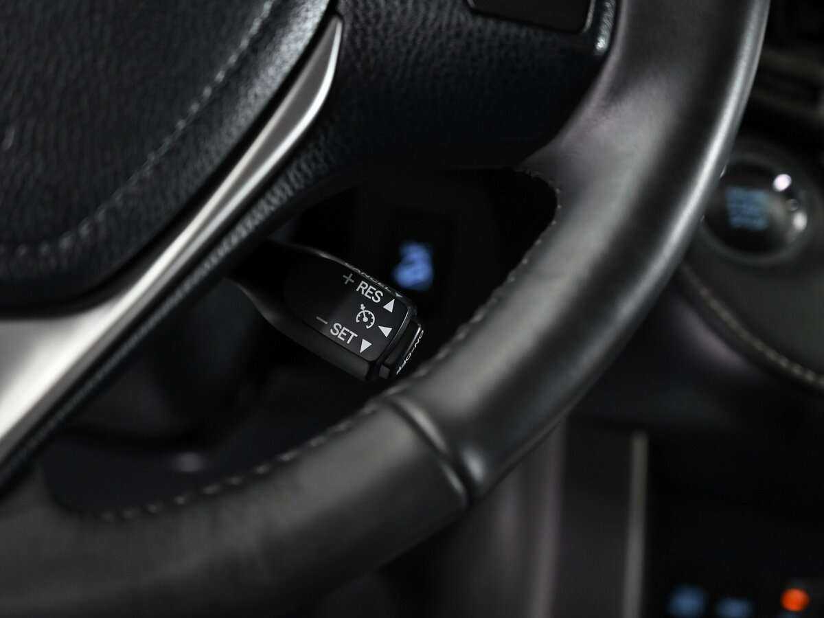 Toyota RAV4 2018 года с пробегом. Фото: #9