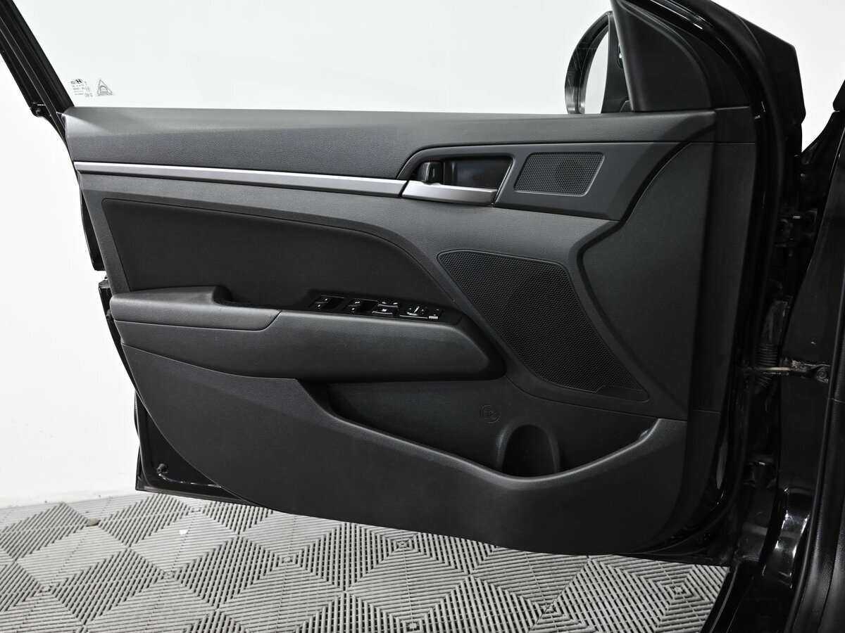 Б/У Хендай Елантра 2017 года. Фото: #7