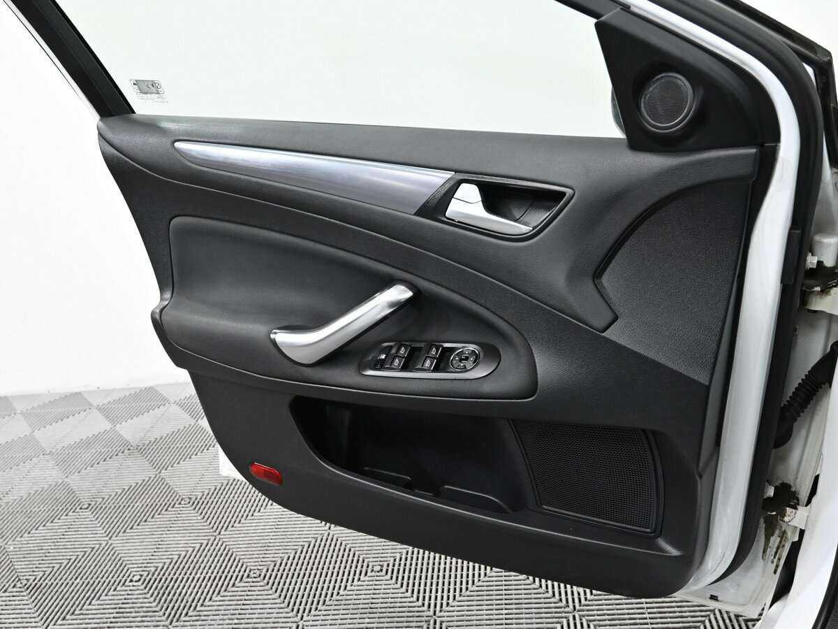 Б/У Форд Мондео 2014 года. Фото: #5