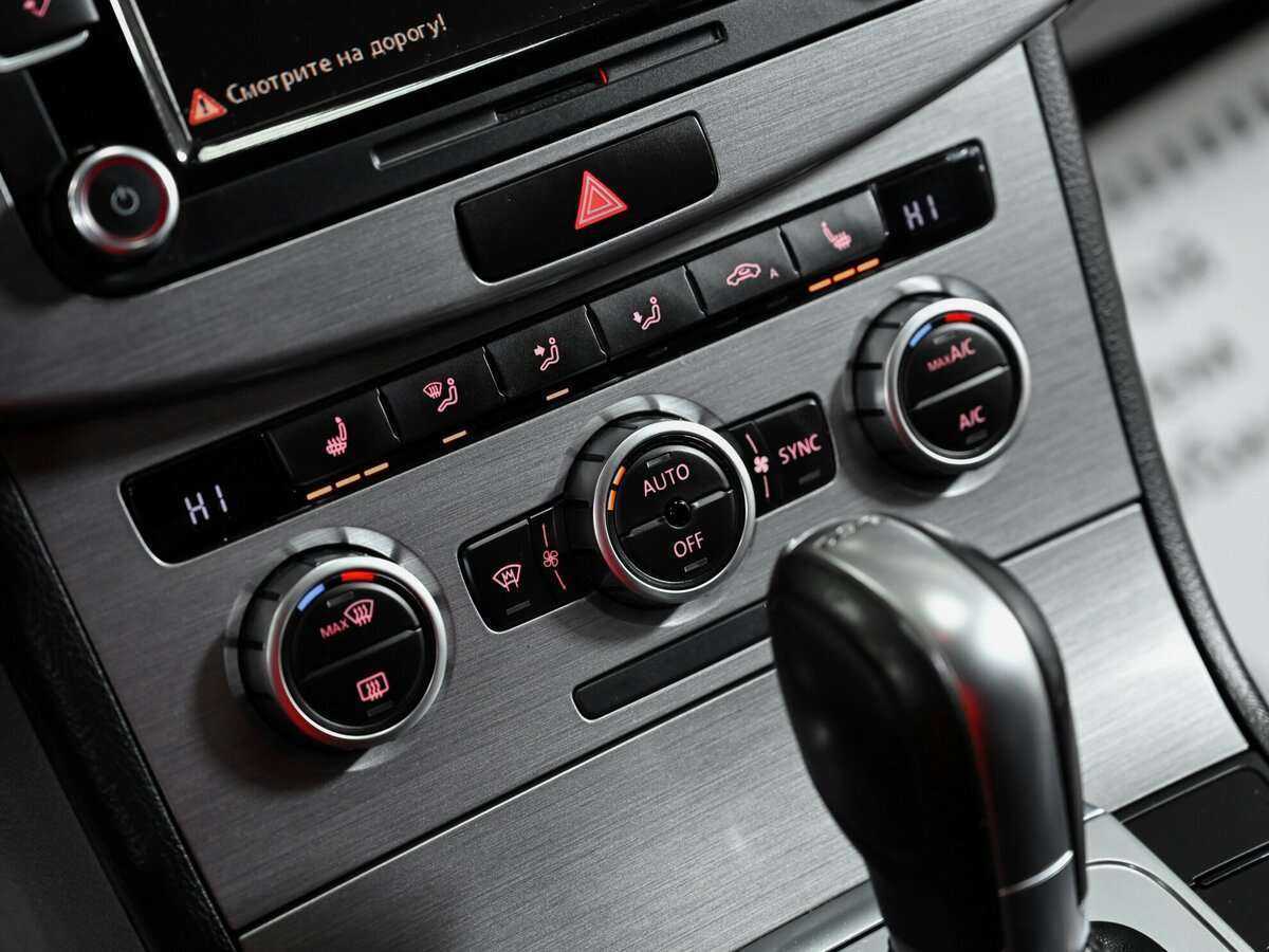 Б/У Фольксваген Пассат 2014 года. Фото: #11