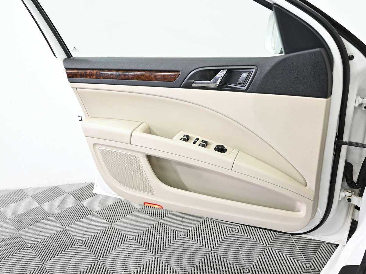 Б/У Шкода Суперб 2013 года. Фото: #8