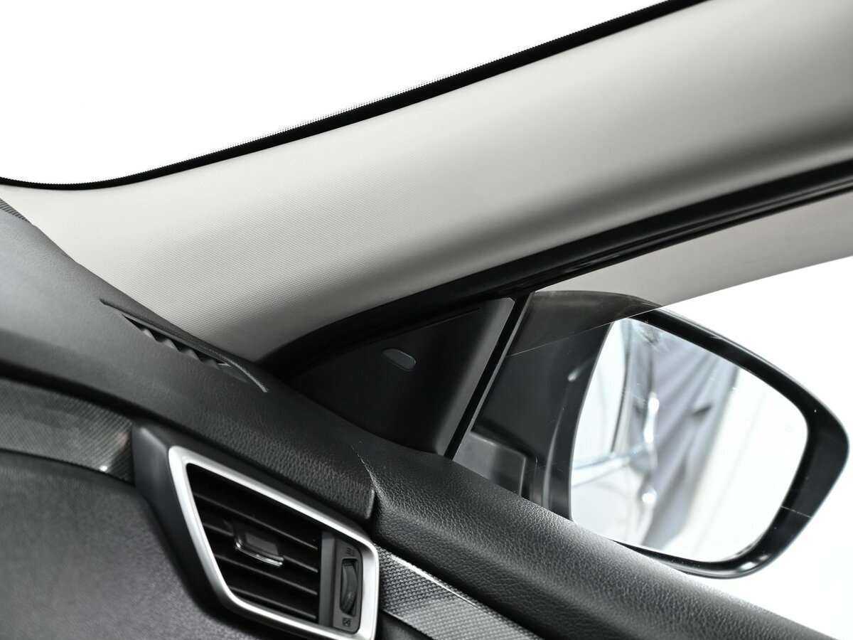 Б/У Ниссан Икс-Трейл 2015 года. Фото: #16