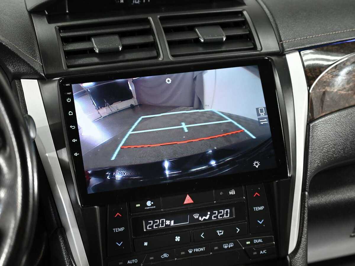 Б/У Тойота Камри 2015 года. Фото: #10