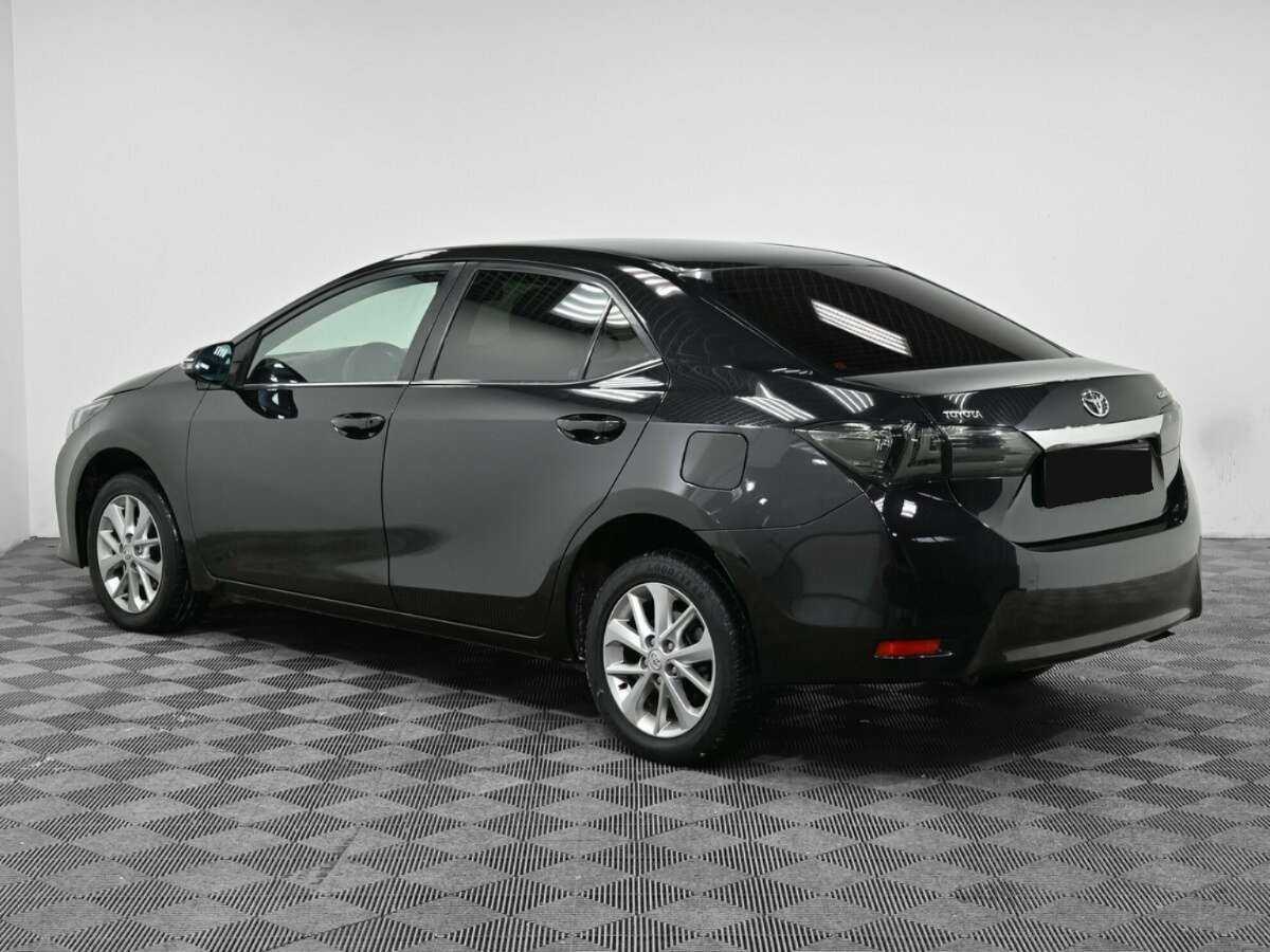 Б/У Тойота Королла 2015 года. Фото: #3