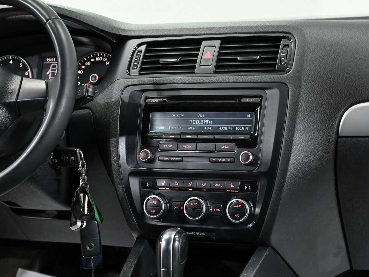 Б/У Фольксваген Джетта 2013 года. Фото: #8