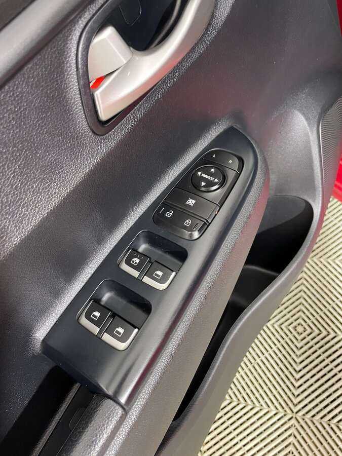 Б/У Киа Рио 2019 года. Фото: #19