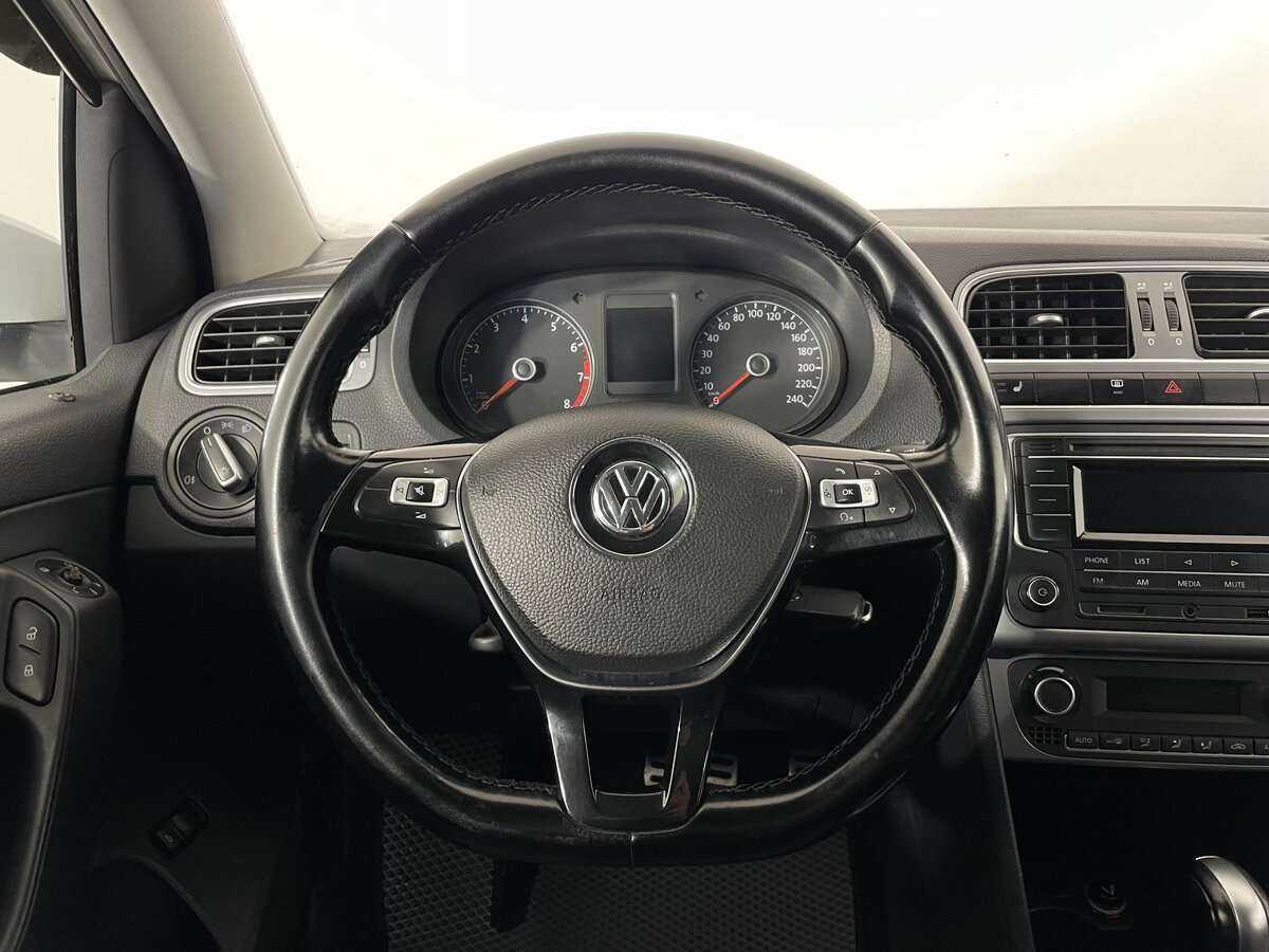 Б/У Фольксваген Поло 2016 года. Фото: #9