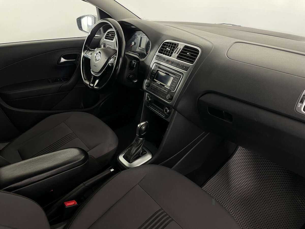 Б/У Фольксваген Поло 2016 года. Фото: #10