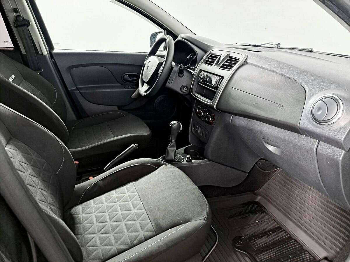 Б/У Рено Сандеро 2016 года. Фото: #7