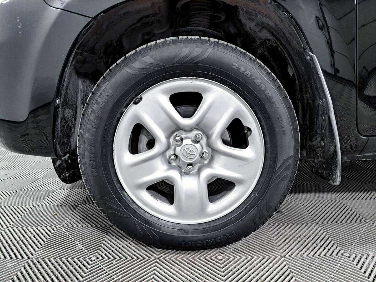 Б/У Тойота Рав4 2012 года. Фото: #17