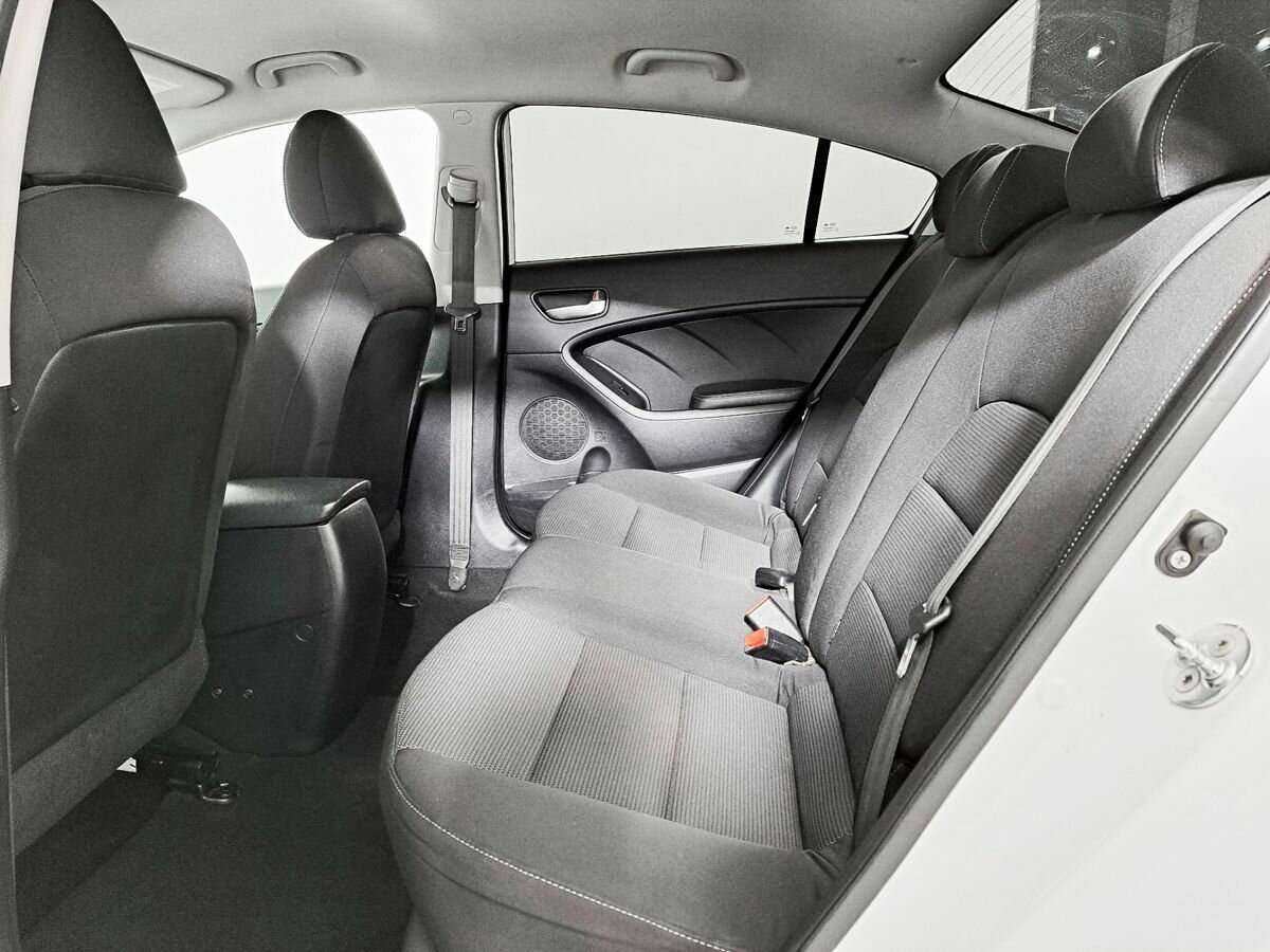 Б/У Киа Церато 2017 года. Фото: #9