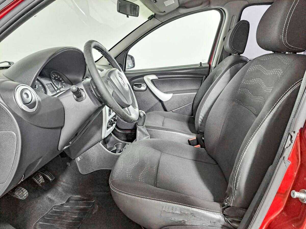 Б/У Рено Сандеро 2012 года. Фото: #13