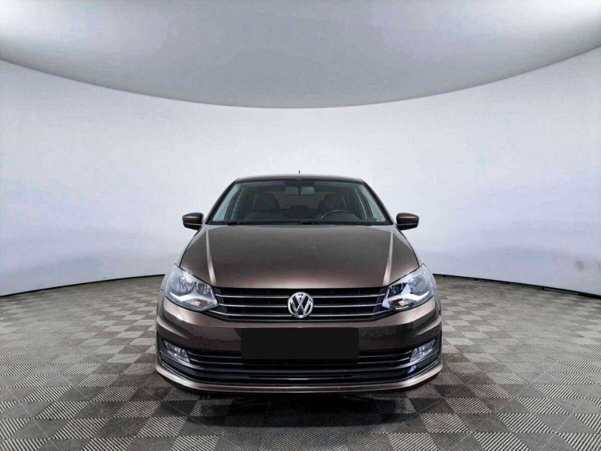 Б/У Фольксваген Поло 2016 года. Фото: #1