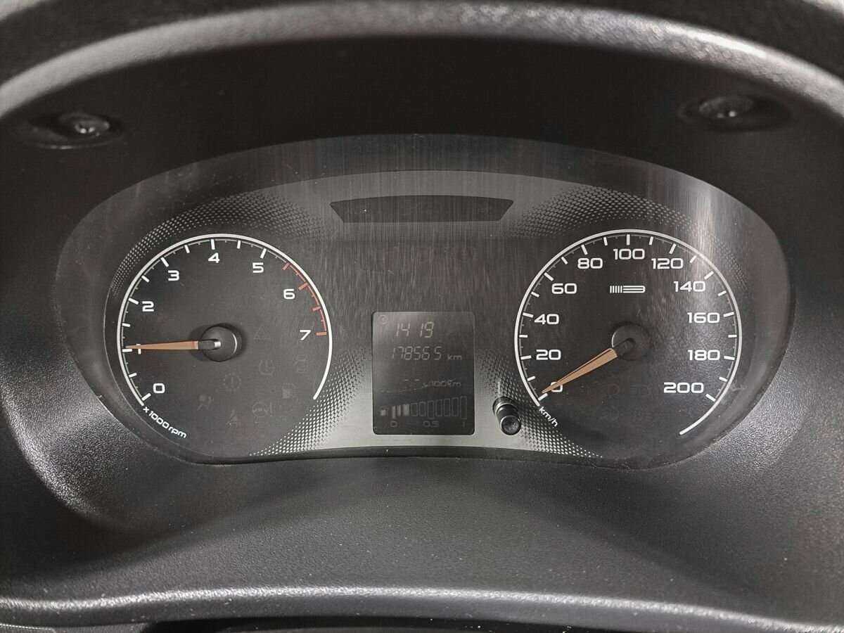 Б/У Лада (ВАЗ) Гранта 2017 года. Фото: #10