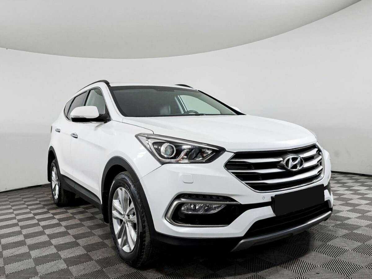 Hyundai Santa Fe 2017 года с пробегом. Фото: #2