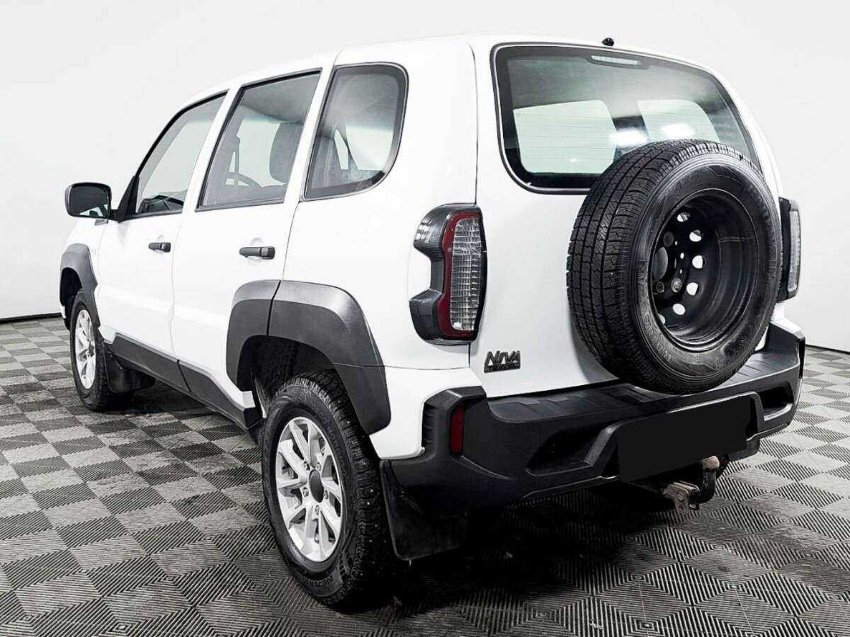 Б/У Лада (ВАЗ) Нива 2021 года. Фото: #6