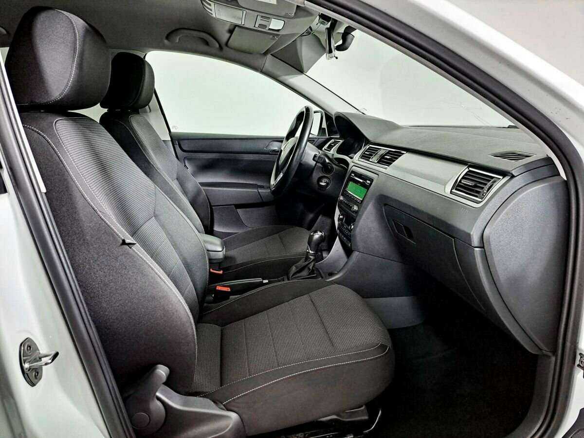 Б/У Шкода Рапид 2014 года. Фото: #5